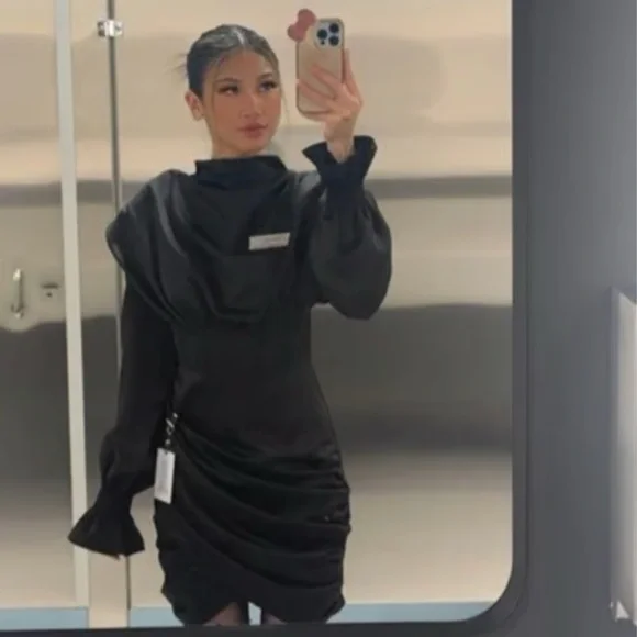 PrettyLittleThing Black Padded Shoulder Long Sleeve Dress Size XS, 0 - Picture 4 of 5